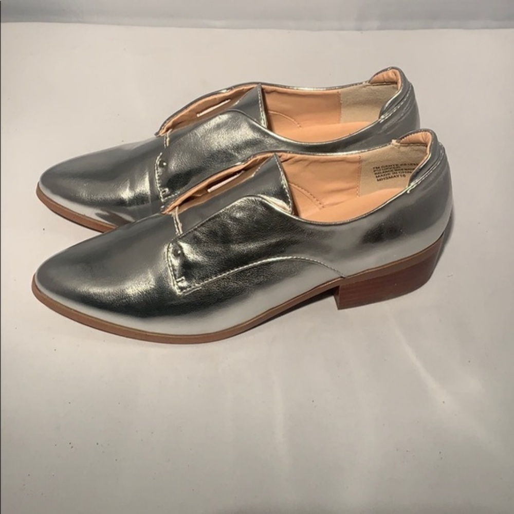 🆕 Kensie® "Dante" Slip-on Oxfords Silver
